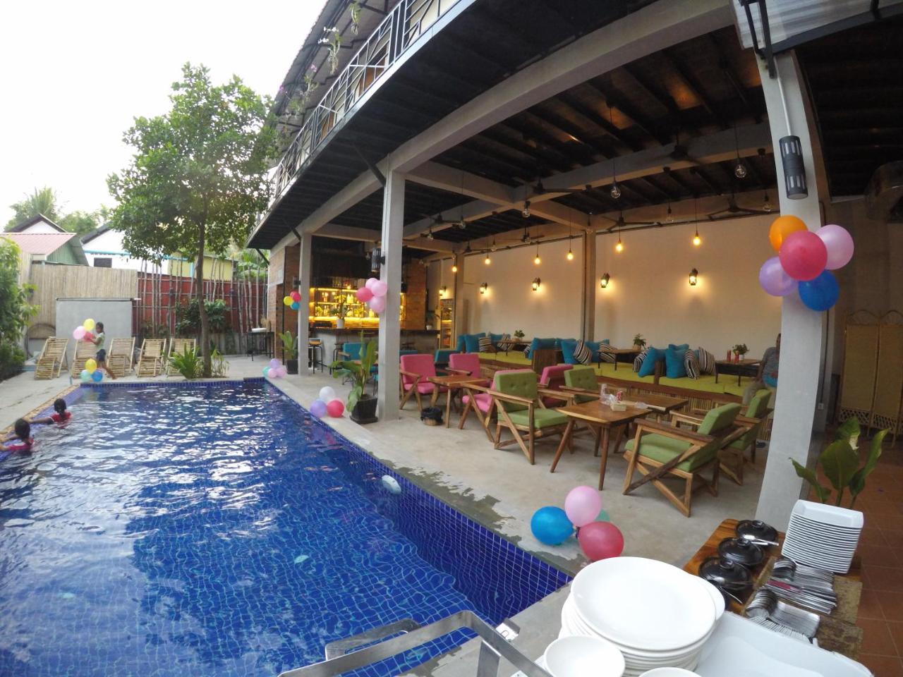 1953 Siem Reap Hostel Exterior foto